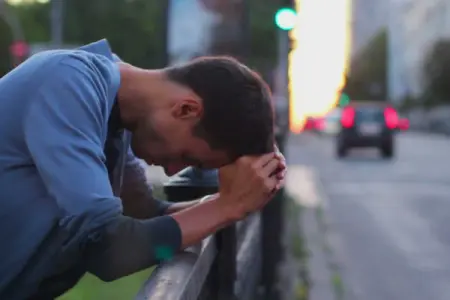 علائم غم و اندوه