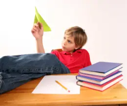 بیش فعالی (اختلال کم توجهی) کودکان