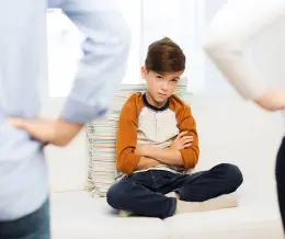 سخت گیری والدین به کودکان