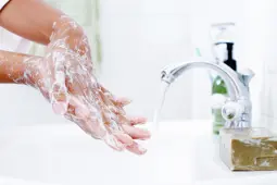 تحقیر و نادیده گرفته شدن موجب تشدید وسواس می شود!